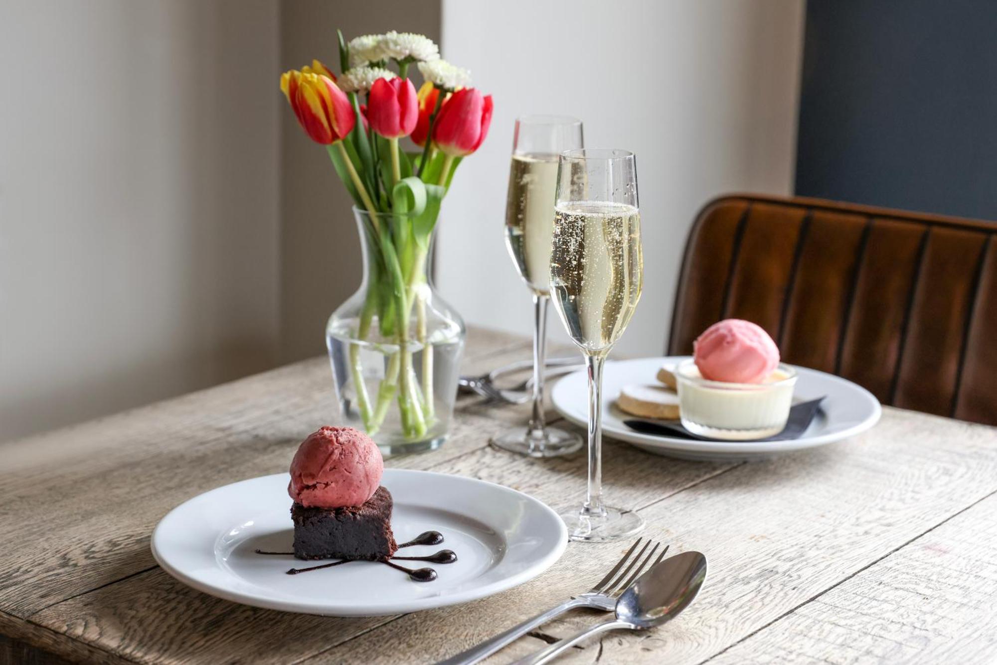 The Goudhurst Inn Экстерьер фото