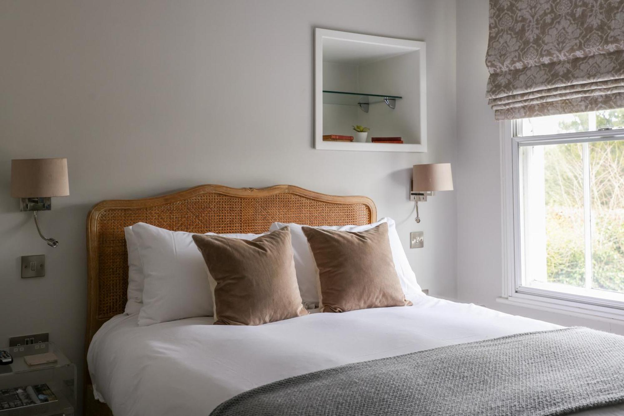 The Goudhurst Inn Экстерьер фото